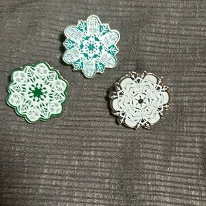 Star Wars characters as snow flakes Disney trading pins